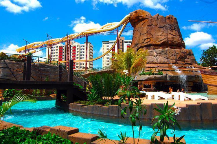 Spazzio Diroma Com Acesso Ao Acqua Park - Temporada Cn Adriele Caldas Novas Eksteriør bilde